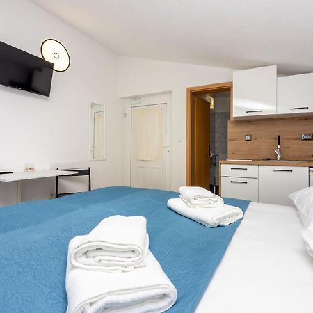 Apartments Porto Dramalj Bagian luar foto
