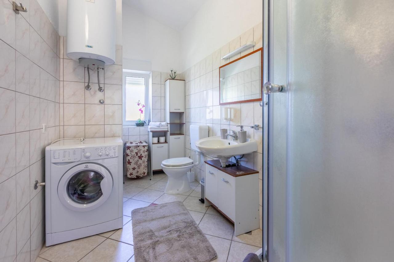 Apartments Porto Dramalj Bagian luar foto