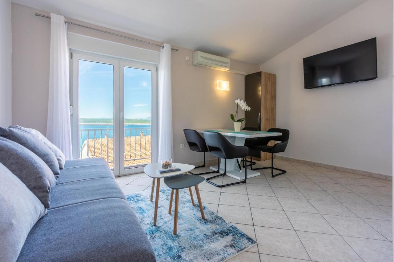 Apartments Porto Dramalj Bagian luar foto