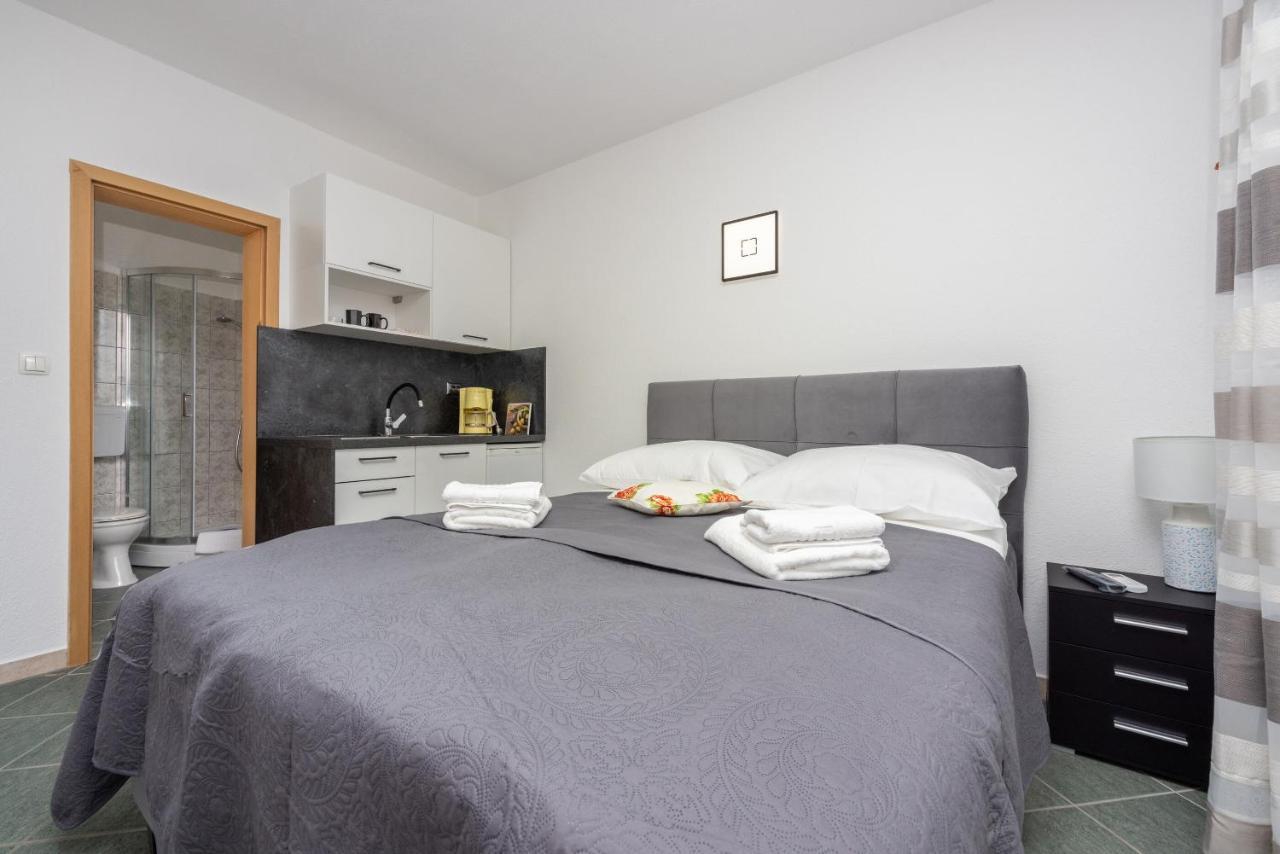 Apartments Porto Dramalj Bagian luar foto