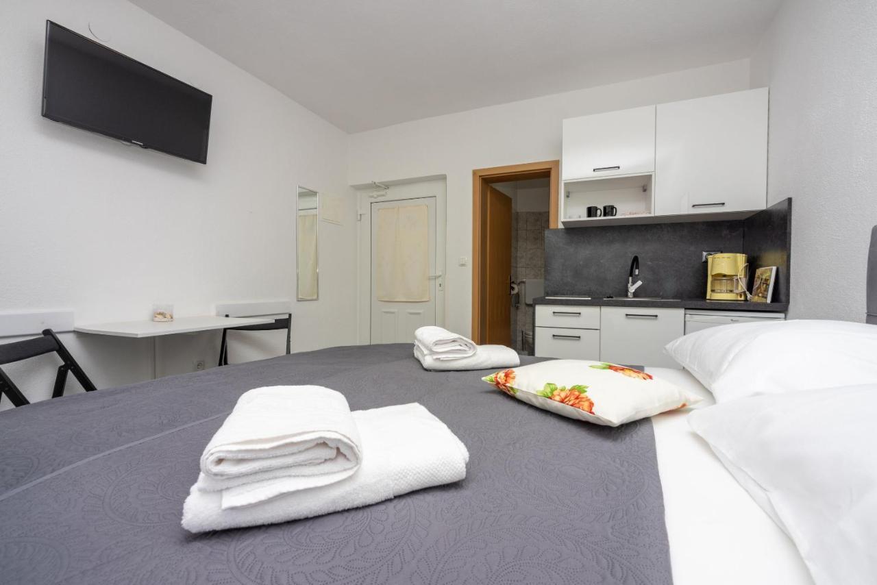 Apartments Porto Dramalj Bagian luar foto