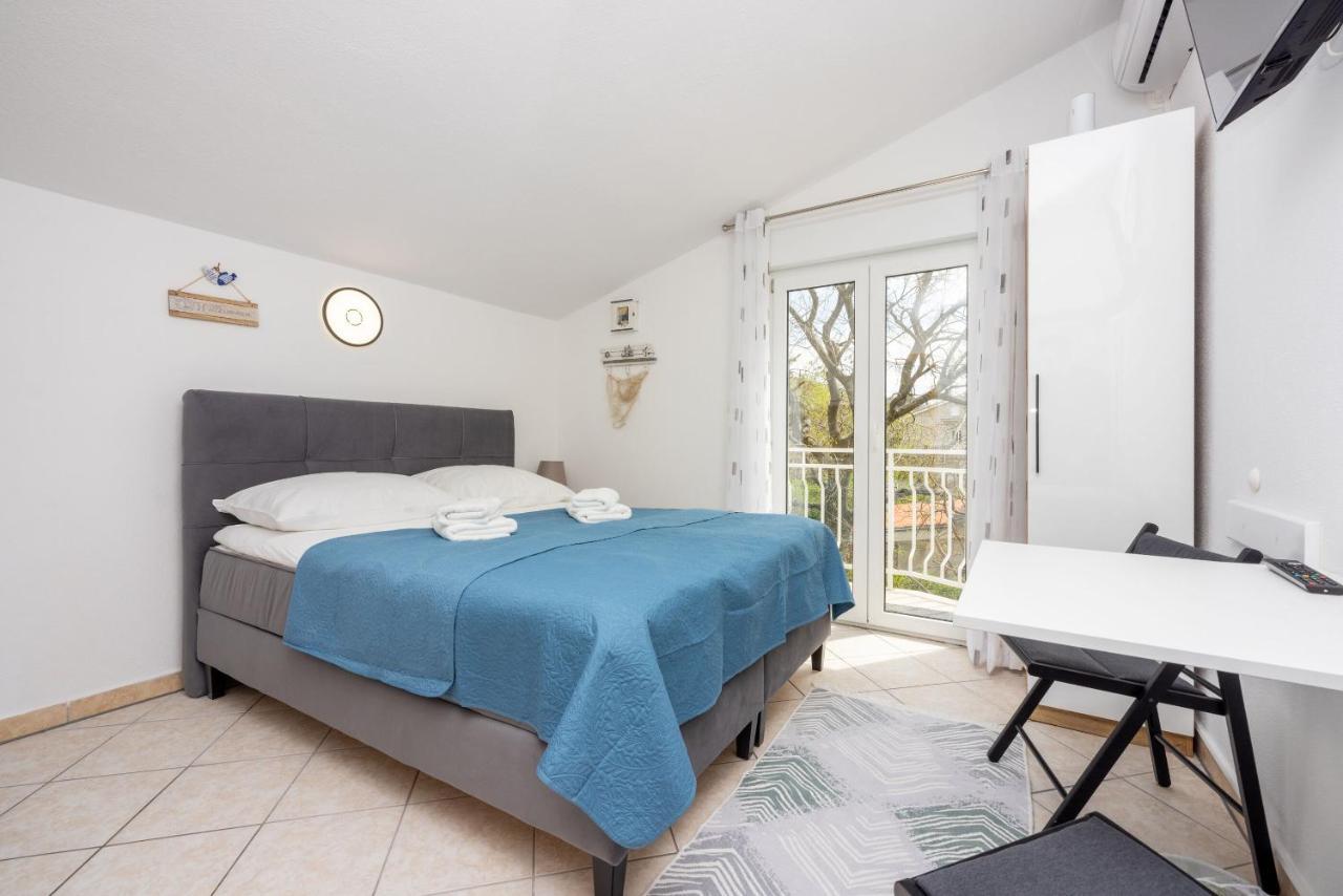 Apartments Porto Dramalj Bagian luar foto