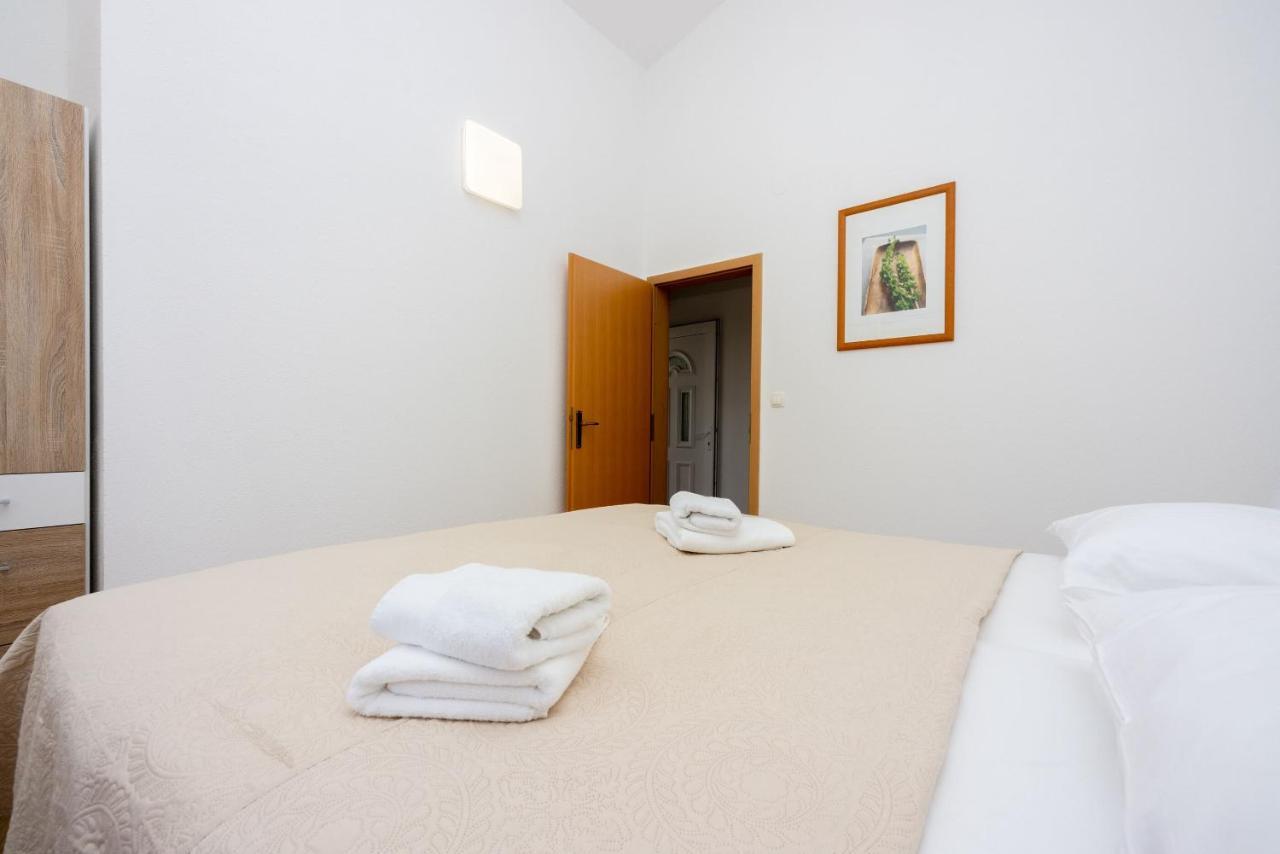 Apartments Porto Dramalj Bagian luar foto