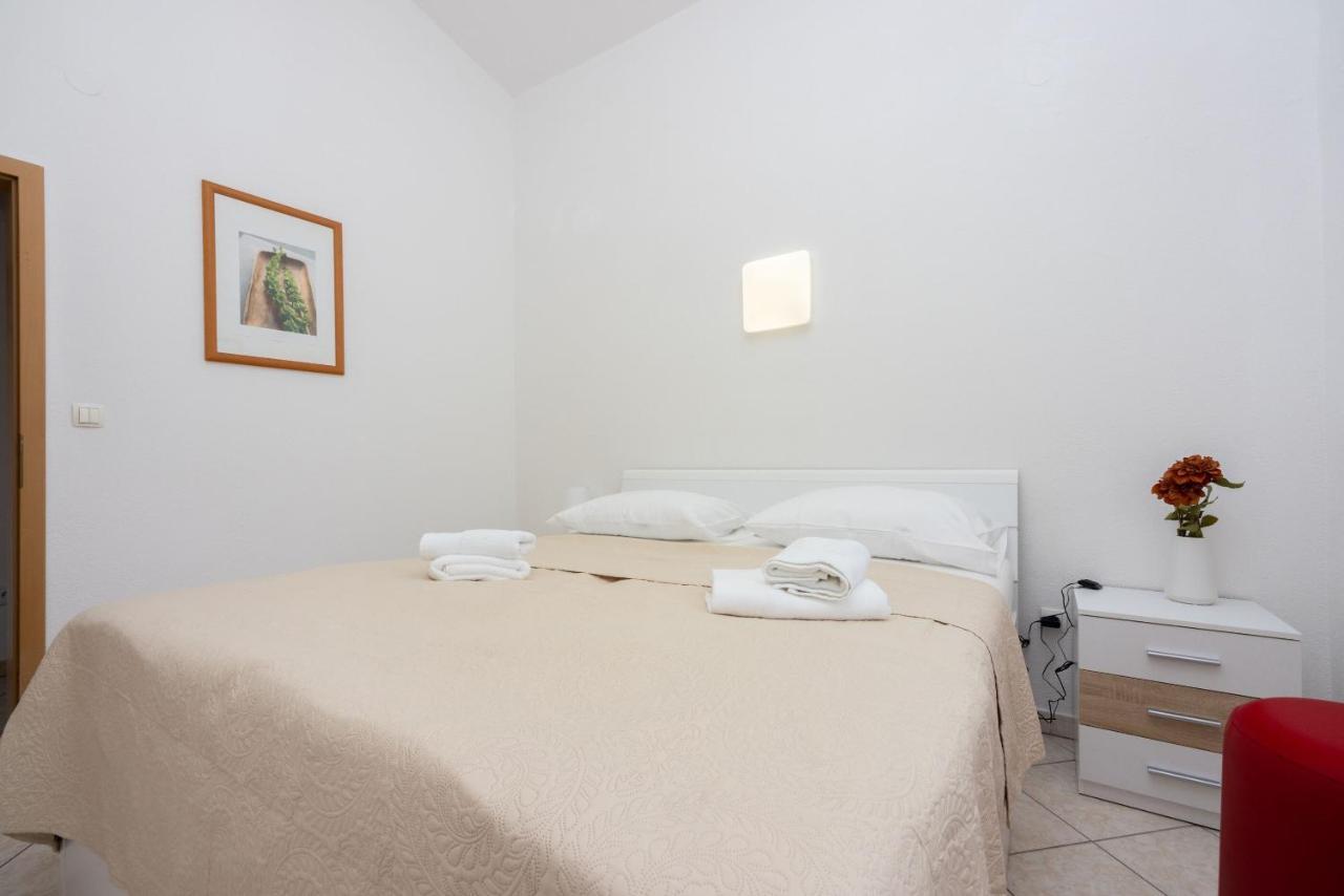 Apartments Porto Dramalj Bagian luar foto